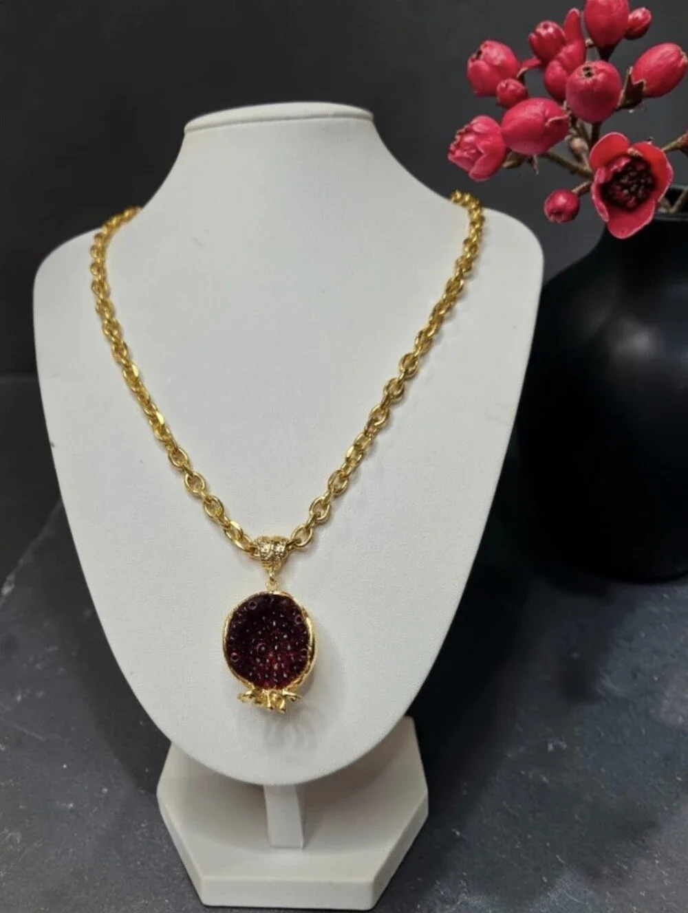 Gorgeous 18k Gold Plated Genuine Garnet Pomegranate Charm Toggle Necklace